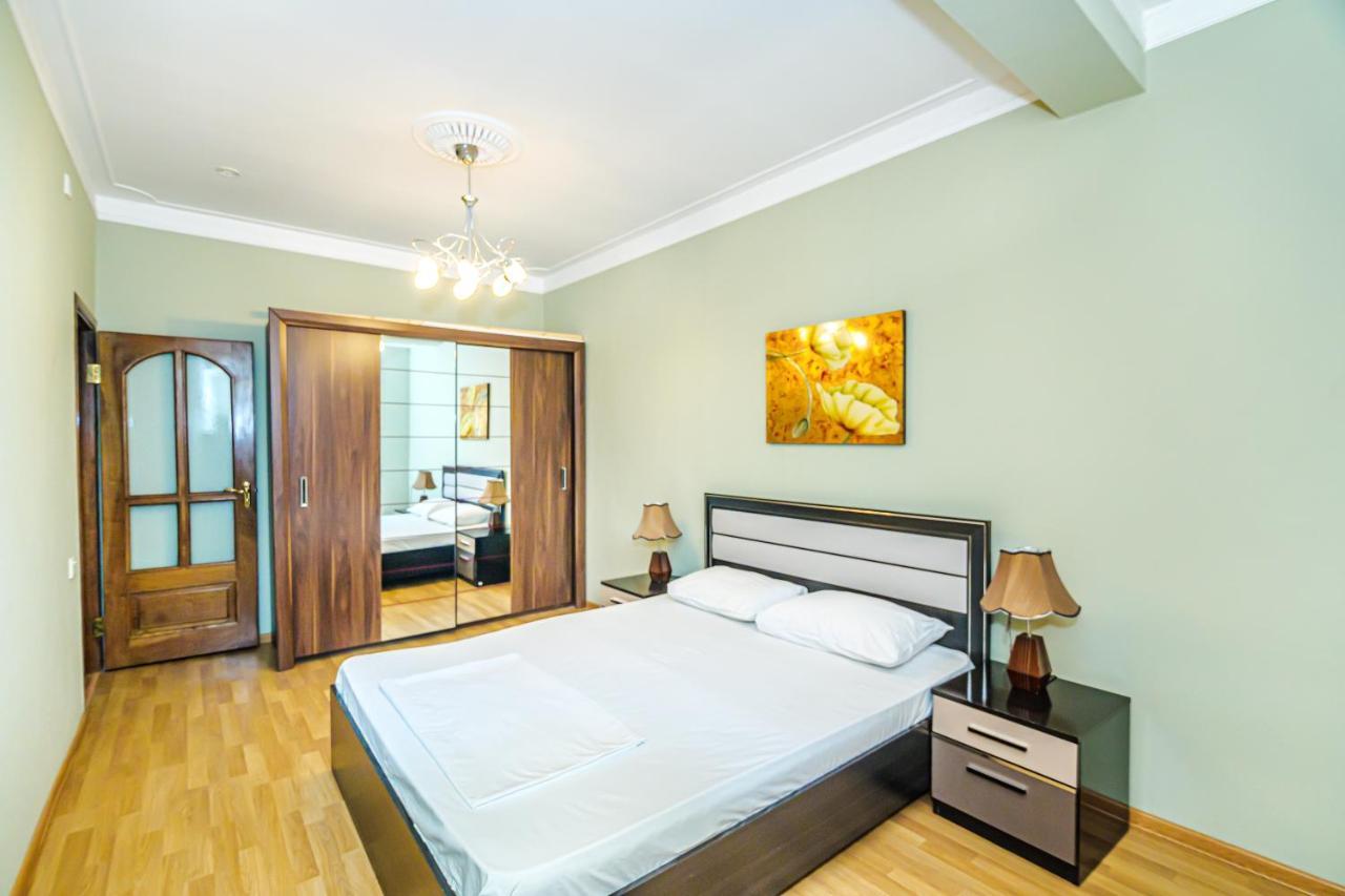 Modern Apartment Baku Bagian luar foto
